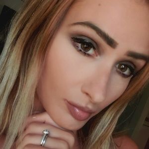 Meet your Posher, Karra n